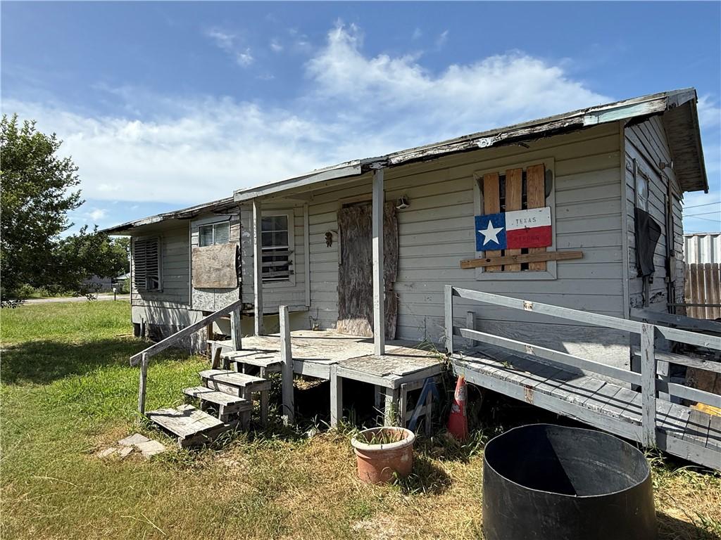 1237 Oberste St, Corpus Christi, TX 78418 - photo 2