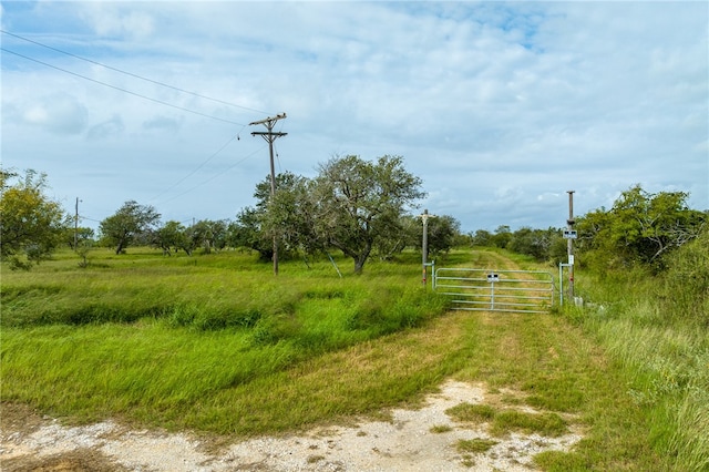 Listing photo 3 for 241 King, Rockport TX 78382