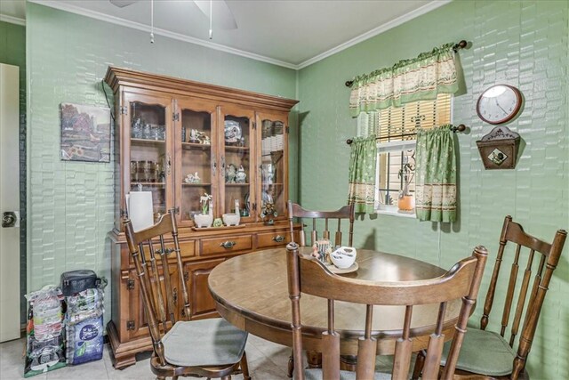 1032 Illinois St, Robstown, TX 78380 - dining room featuring ornamental molding and ceiling fan