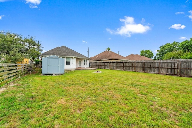 1201 Cline St, Corpus Christi, TX 78418 - view of yard