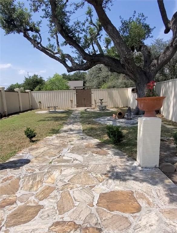 313 N Church, Goliad, TX 77963 - photo 37