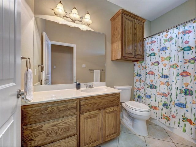 full bath featuring tile patterned flooring, curtained shower, toilet, and vanity