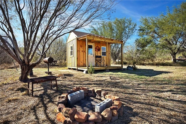 view of outdoor structure