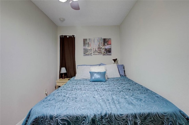 3938 Surfside Blvd Unit 2201, Corpus Christi, TX 78402 - bedroom with ceiling fan