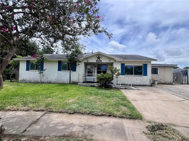 6317 Beechwood Dr, Corpus Christi, TX 78412 - photo 1