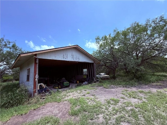 5742 Hidden Valley Loop, Sandia, TX 78383 - view of garage