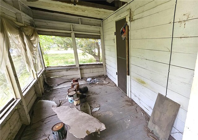 411 E Sarah St, Beeville, TX 78102 - view of unfurnished sunroom
