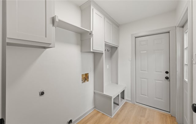 6905 Braesvalley Dr, Corpus Christi, TX 78413 - mudroom featuring light wood-style flooring