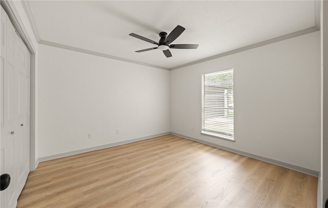 6905 Braesvalley Dr, Corpus Christi, TX 78413 - unfurnished bedroom featuring crown molding, a closet, light wood-type flooring, and ceiling fan