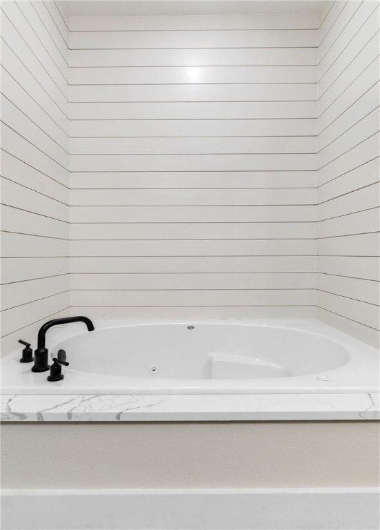 13942 Ketch St, Corpus Christi, TX 78418 - full bathroom with a whirlpool tub