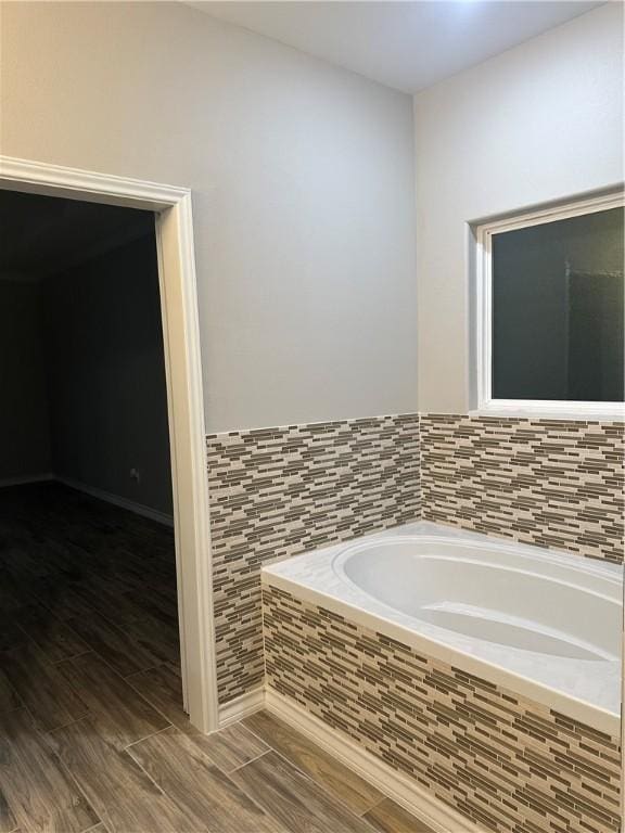3141 Quail Springs Rd Unit 14, Corpus Christi, TX 78414 - full bath featuring a bath and wood finished floors