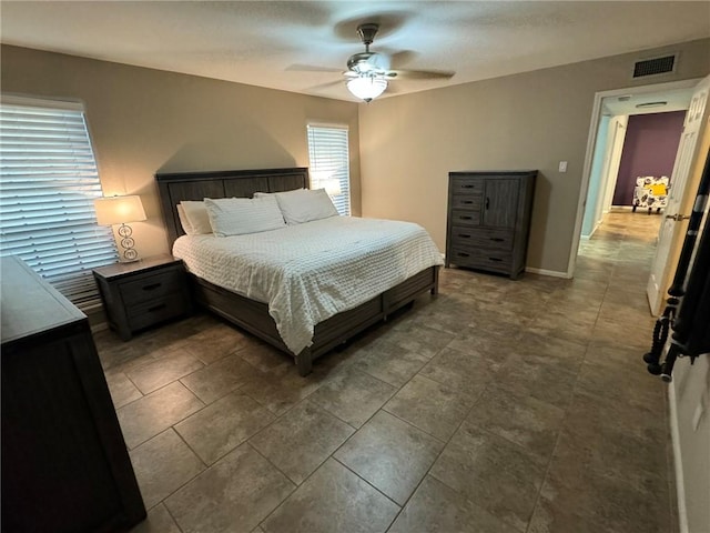 bedroom with ceiling fan