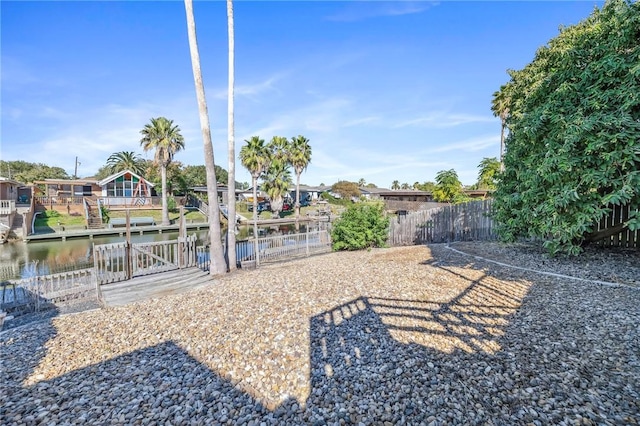 view of yard featuring a water view