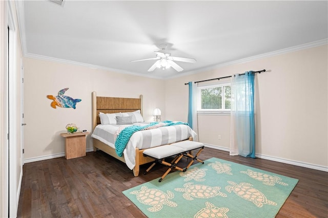 2110 Harbor Ct, Rockport, TX 78382 - bedroom featuring wood finished floors, crown molding, baseboards, and a ceiling fan