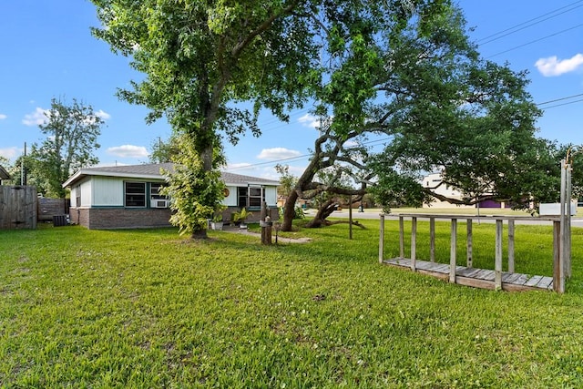 504 S 9th St, Aransas Pass, TX 78336 - view of yard