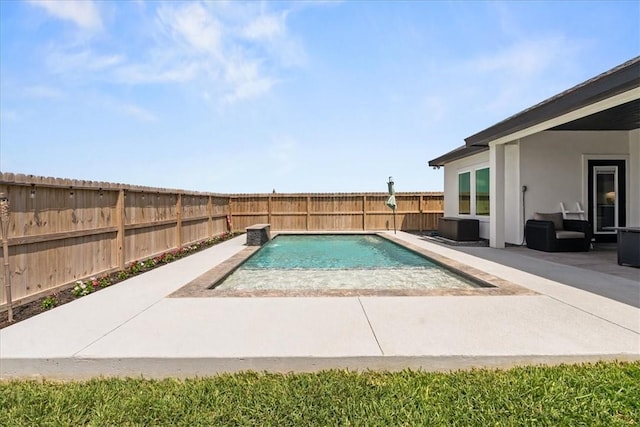 7910 Parham Dr, Corpus Christi, TX 78414 - view of pool with a fenced backyard and a patio area