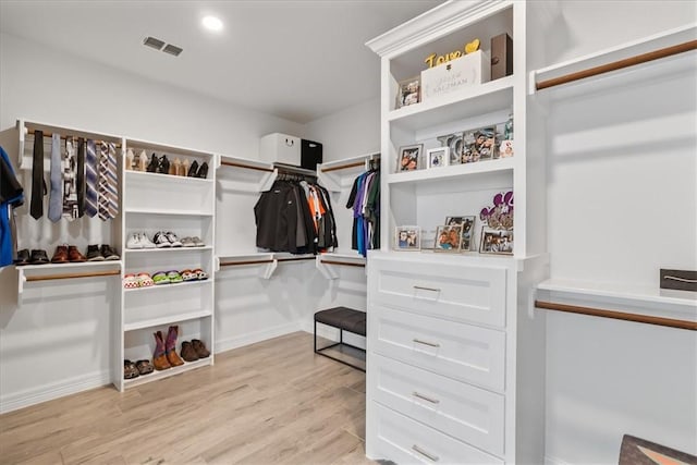 7910 Parham Dr, Corpus Christi, TX 78414 - spacious closet featuring light wood-style floors