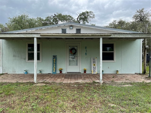 view of front of home