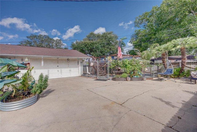 1038 Herndon St, Corpus Christi, TX 78411 - view of garage