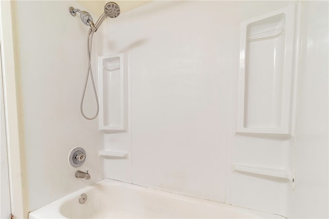 bathroom featuring shower / tub combination