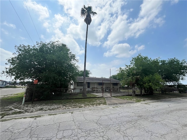 view of front of house