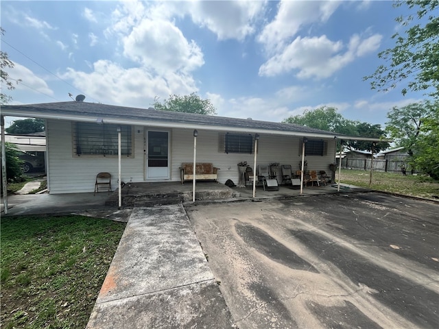 view of front of home