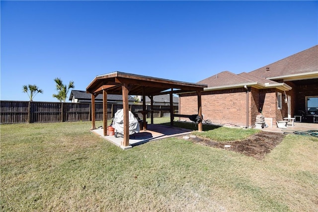 view of yard with a patio area