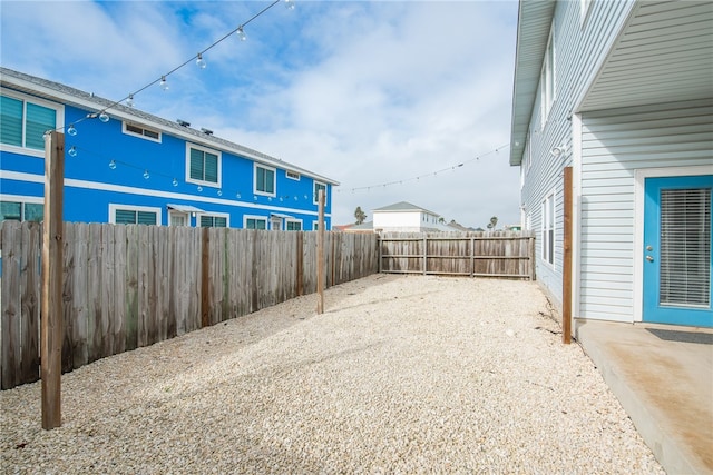 view of yard featuring a patio area