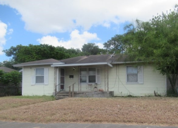 502 Vaky St, Corpus Christi, TX 78404 - photo 1
