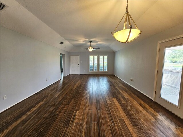 2304 Madrid Dr, Ingleside, TX 78362 - photo 5