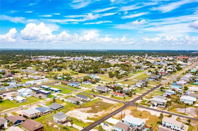 911 S Magnolia St, Rockport, TX 78382