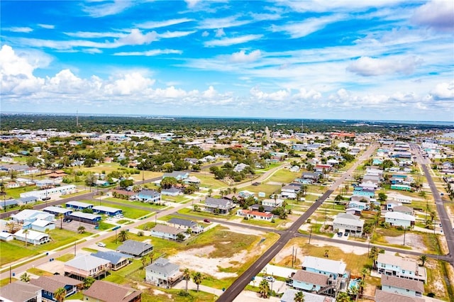 911 S Magnolia St, Rockport, TX 78382