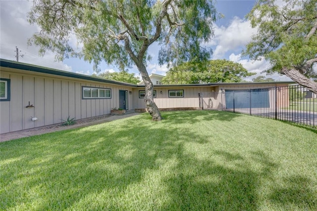 239 Purl Pl, Corpus Christi, TX 78412 - view of front of home with board and batten siding