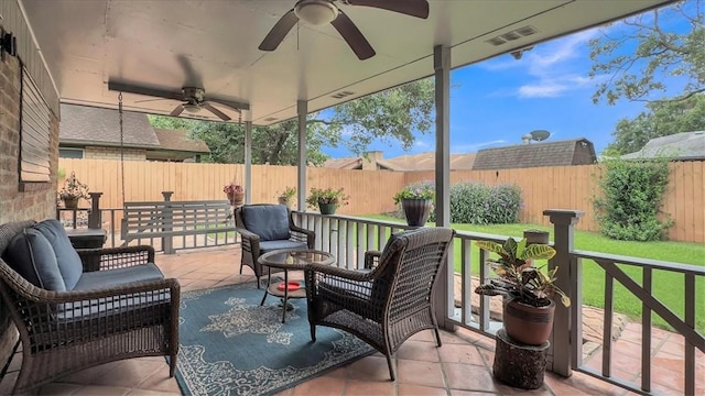 5301 Bromley Dr, Corpus Christi, TX 78413 - fenced backyard featuring a ceiling fan