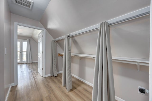 521 Woodhaven, Ingleside, TX 78362 - view of closet