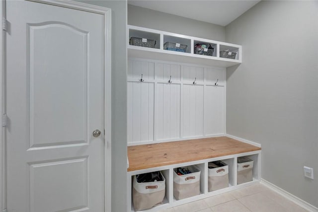 7522 Bell Isle, Corpus Christi, TX 78414 - mudroom with tile patterned flooring and baseboards