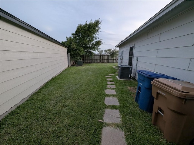 2905 Dante Dr, Corpus Christi, TX 78415 - view of yard