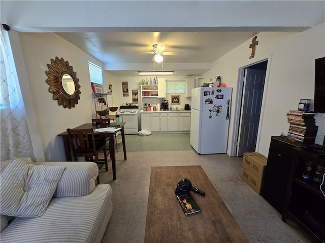 living room featuring ceiling fan