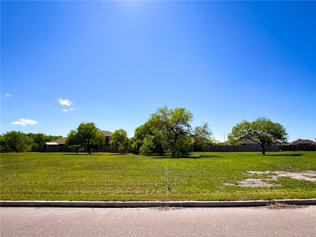 1403 Lewis St, Kingsville TX, 78363 land for sale