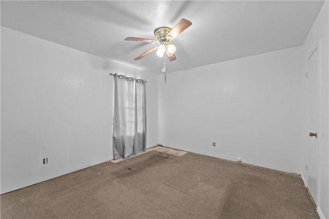 empty room with ceiling fan