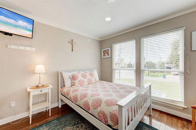 3 Mazatlan Dr, Rockport, TX 78382 - bedroom featuring baseboards, wood finished floors, and recessed lighting
