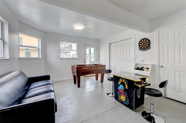 3 Mazatlan Dr, Rockport, TX 78382 - playroom with finished concrete flooring and baseboards