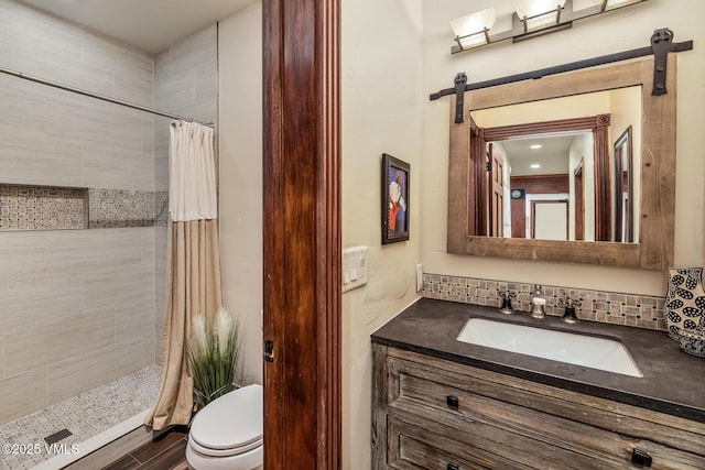 2010 Vermont Rd E, Vail, CO 81657 - full bath featuring tiled shower and vanity