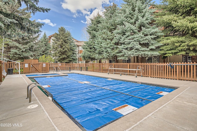 705 Crazy Horse Cir, Edwards, CO 81632 - community pool with fence