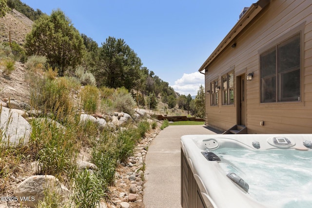 416 Eby Creek Rd, Eagle, CO 81631 - view of patio featuring a hot tub