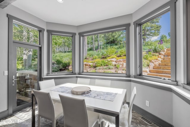 25 W Timber Draw Dr, Edwards, CO 81632 - dining room featuring recessed lighting