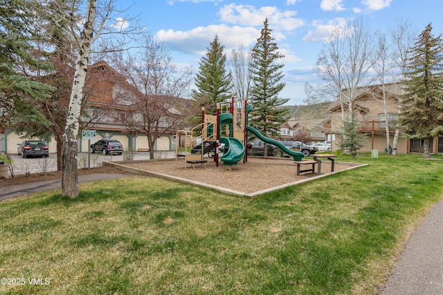 601 Crazy Horse Cir Unit 601, Edwards, CO 81632 - community playground with a yard