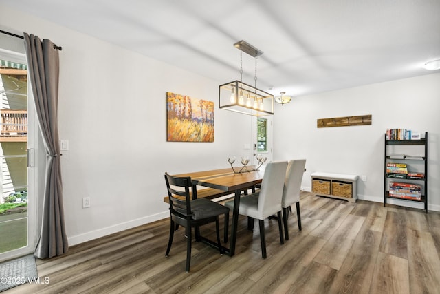 601 Crazy Horse Cir Unit 601, Edwards, CO 81632 - dining area with wood finished floors