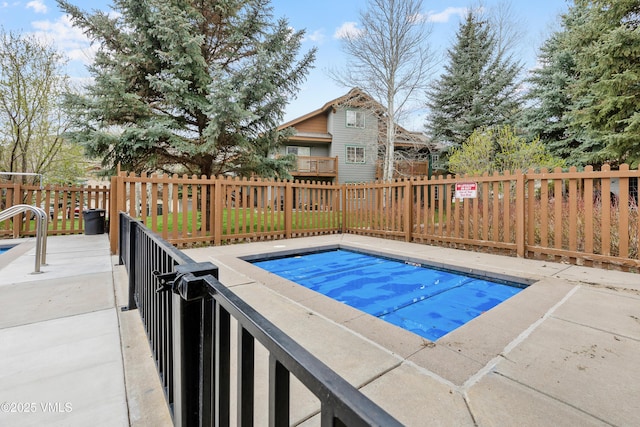 601 Crazy Horse Cir Unit 601, Edwards, CO 81632 - view of pool with a hot tub
