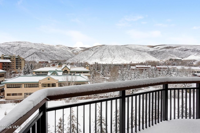 exterior space featuring a mountain view